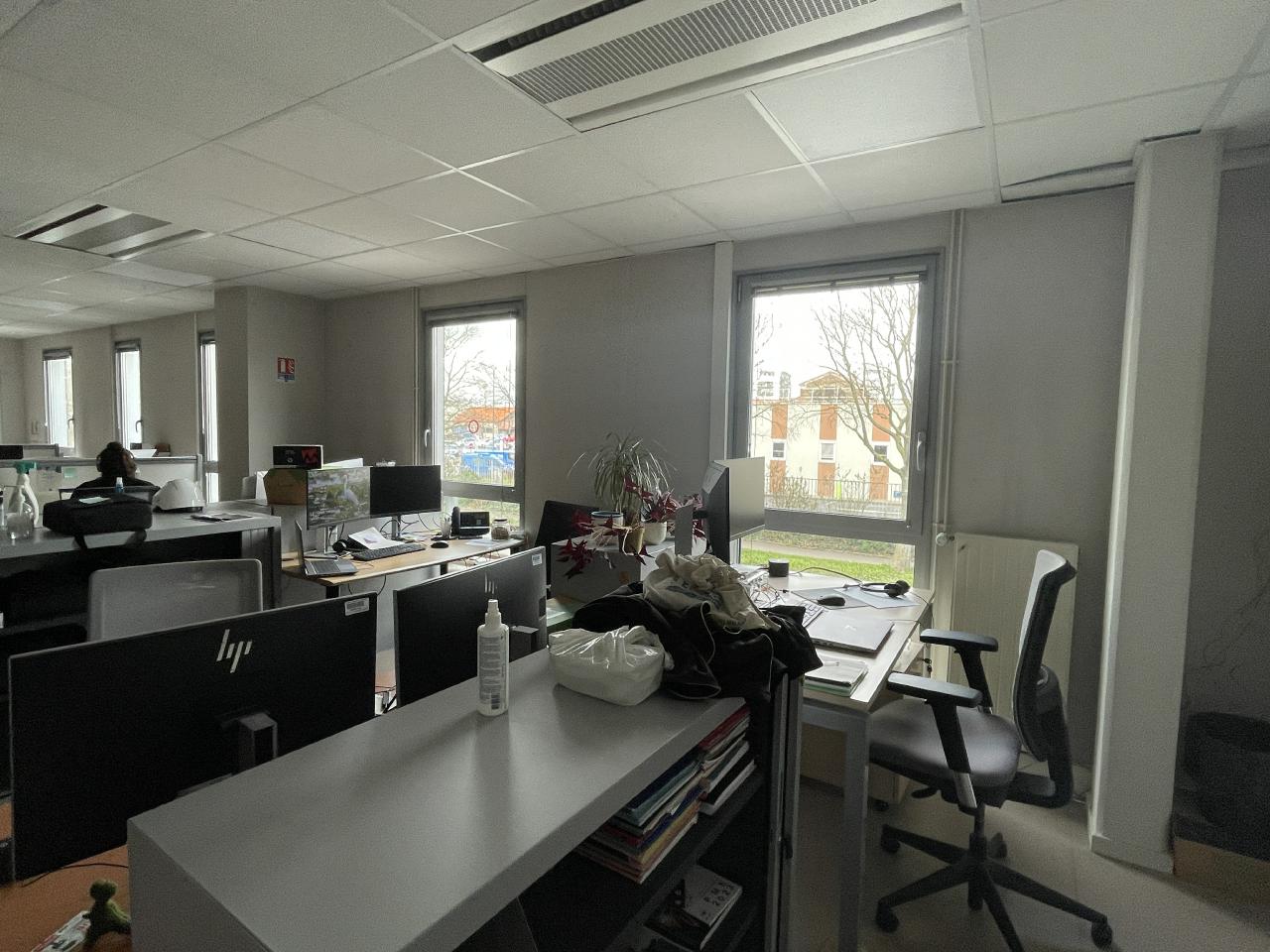 Bureau Rennes 965m² Vente bureau Rennes Ille-et-Vilaine OVBUR2421759 1